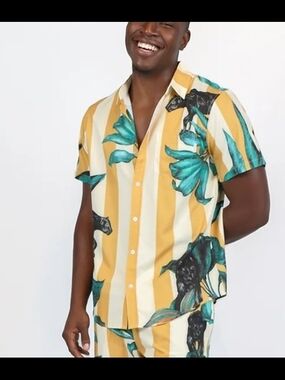 Men's Yellow Striped Short-Sleeve Button-Down Shirt with Teal Floral Print